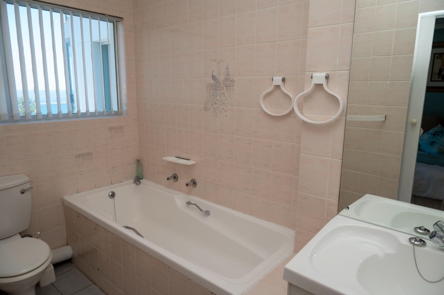 8 Bedroom Property for Sale in Brenton On Sea Western Cape